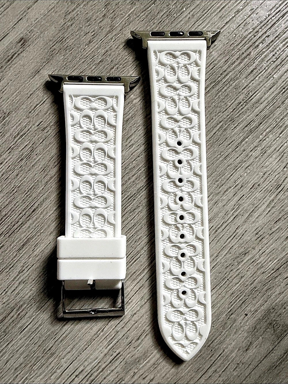 Coach Signature Silicone Apple Watch Strap White BNIB I - Picture 3 of 3